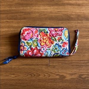 Vera Bradley zip around wallet/wristlet